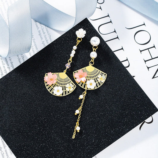 Flower-on-Fan Earrings